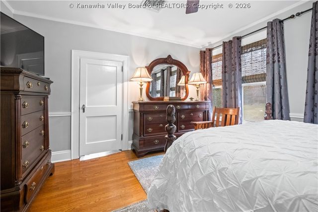 234 Oakwood Road, Charleston, WV 25314