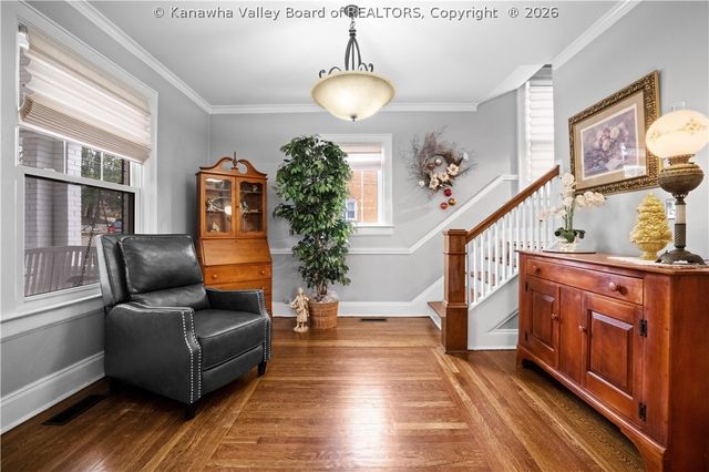 234 Oakwood Road, Charleston, WV 25314