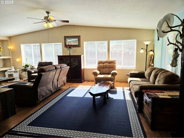 96465 COVERDELL Rd 8, Brookings, OR 97415