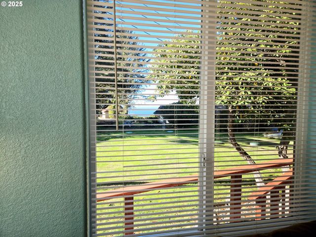 96465 COVERDELL Rd 8, Brookings, OR 97415