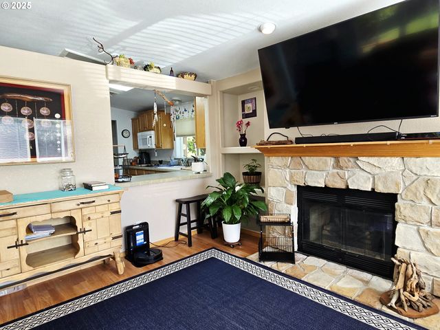 96465 COVERDELL Rd 8, Brookings, OR 97415