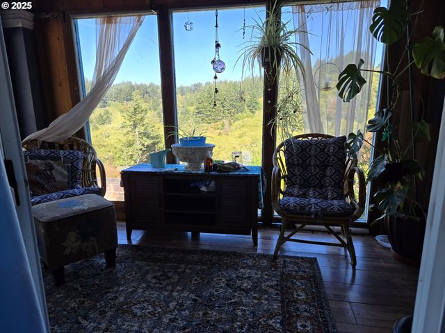 96465 COVERDELL Rd 8, Brookings, OR 97415