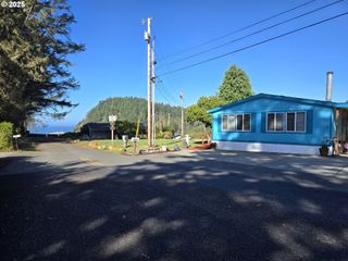 96465 COVERDELL Rd 8, Brookings, OR 97415