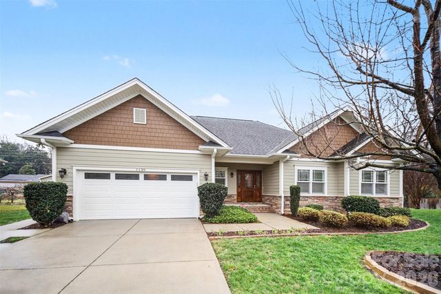 1139 Moray Court, Charlotte, NC 28211