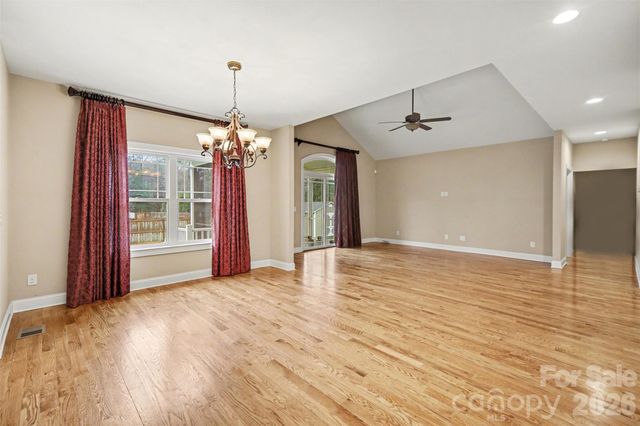 1139 Moray Court, Charlotte, NC 28211