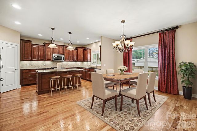 1139 Moray Court, Charlotte, NC 28211