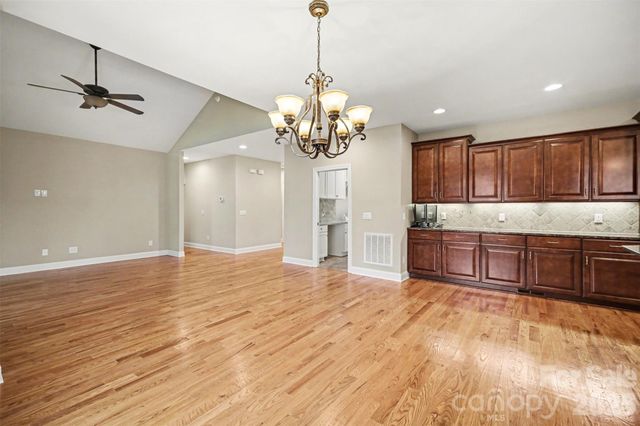 1139 Moray Court, Charlotte, NC 28211