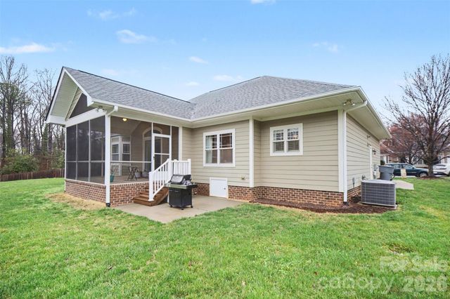 1139 Moray Court, Charlotte, NC 28211