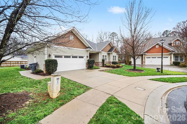1139 Moray Court, Charlotte, NC 28211