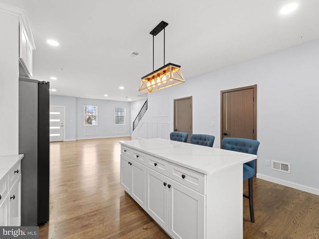 1214 ROOSEVELT DR, Havertown, PA 19083