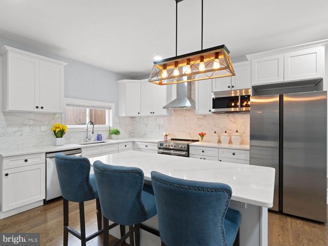 1214 ROOSEVELT DR, Havertown, PA 19083