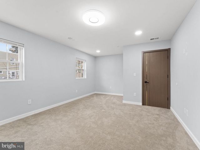 1214 ROOSEVELT DR, Havertown, PA 19083