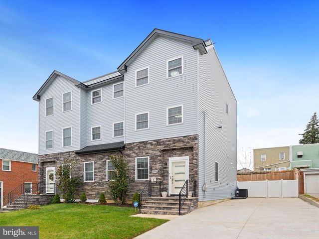 1214 ROOSEVELT DR, Havertown, PA 19083