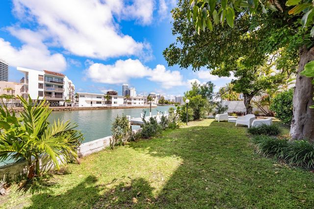 6941 Bay Dr B3, Miami Beach, FL 33141