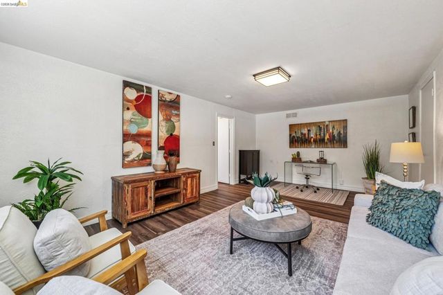 46 Elysian Fields Dr, Oakland, CA 94605