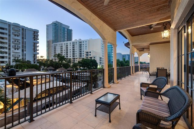 1440 E Terra Mar Dr, Pompano Beach, FL 33062