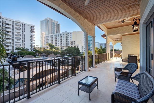 1440 E Terra Mar Dr, Pompano Beach, FL 33062