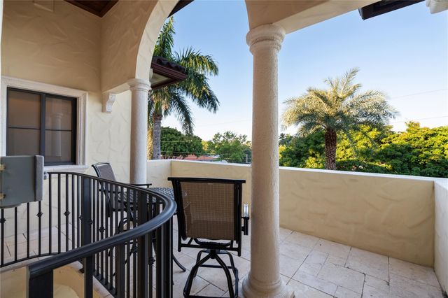 1440 E Terra Mar Dr, Pompano Beach, FL 33062