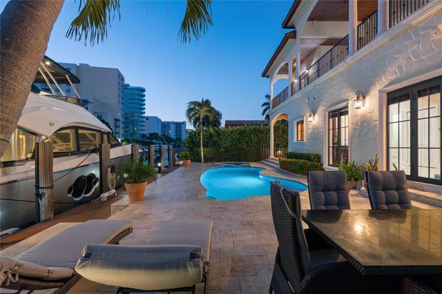 1440 E Terra Mar Dr, Pompano Beach, FL 33062