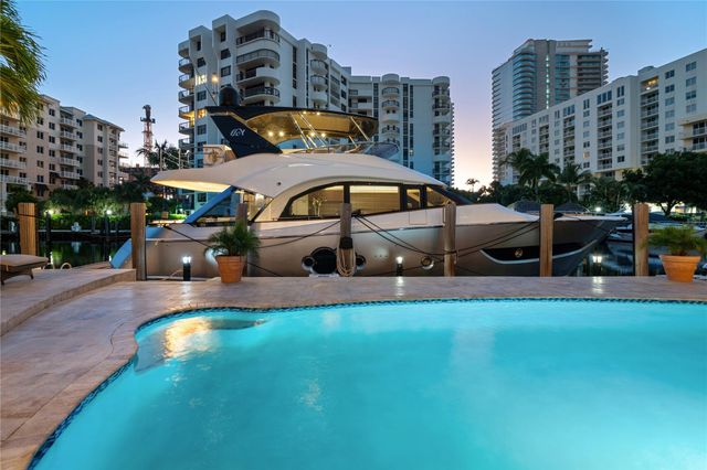 1440 E Terra Mar Dr, Pompano Beach, FL 33062