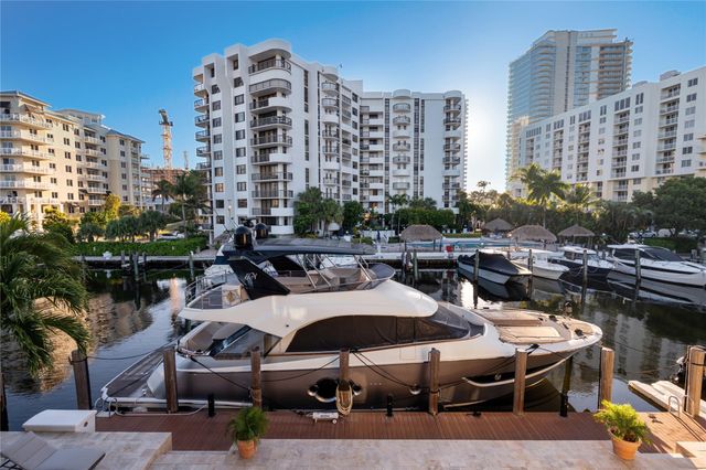 1440 E Terra Mar Dr, Pompano Beach, FL 33062