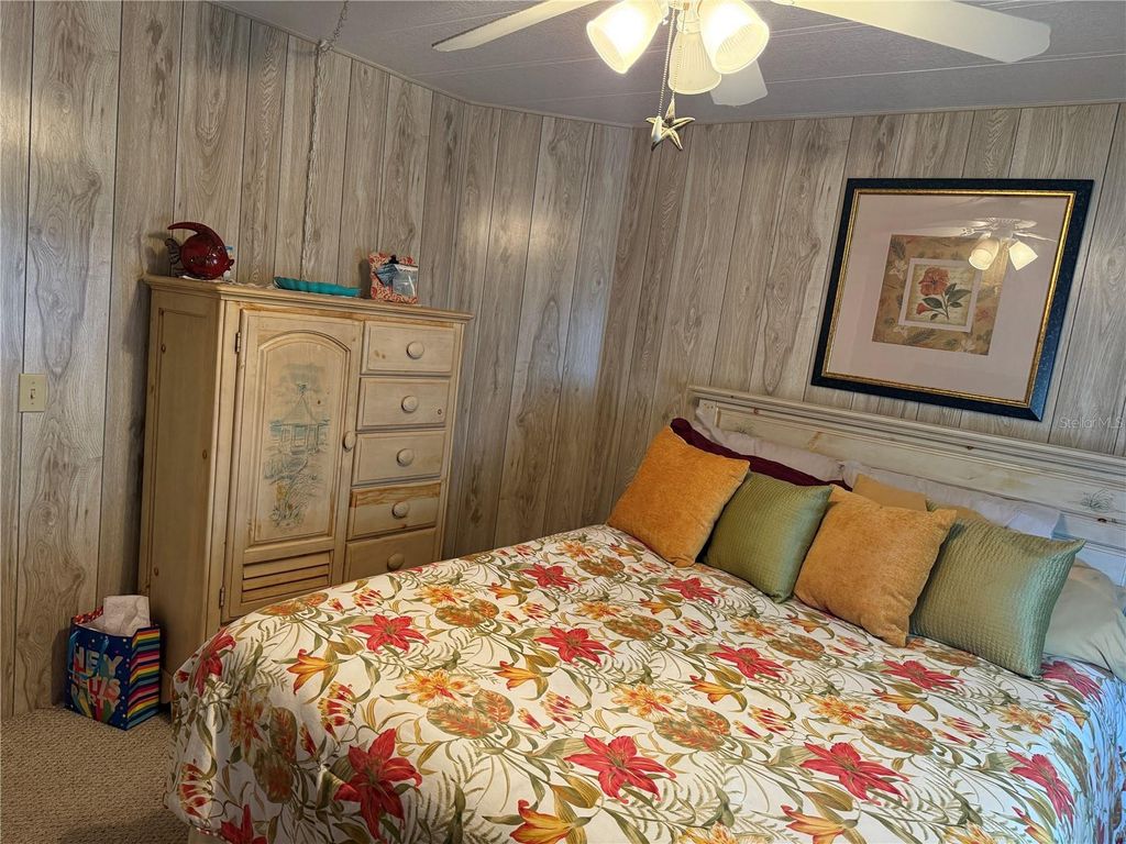 Image 11 of property listing at 741 IRIS DRIVE Venice, Venice, FL 34293