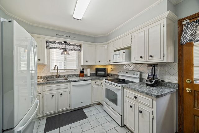 107 Nashua Street, Park Forest, IL 60466