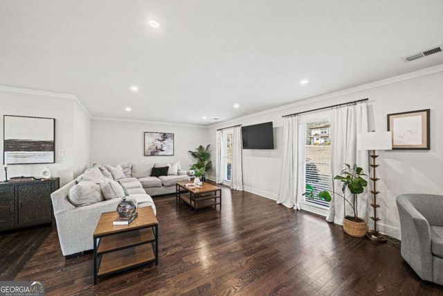 1570 King Arthur Court SE, Smyrna, GA 30080