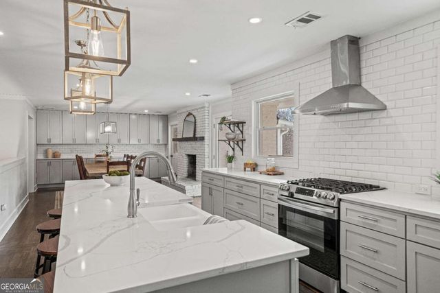 1570 King Arthur Court SE, Smyrna, GA 30080