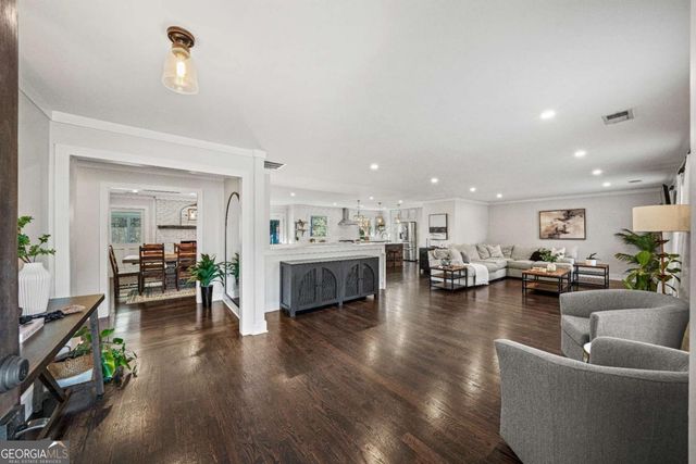 1570 King Arthur Court SE, Smyrna, GA 30080