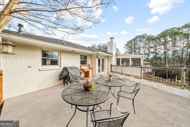 1570 King Arthur Court SE, Smyrna, GA 30080