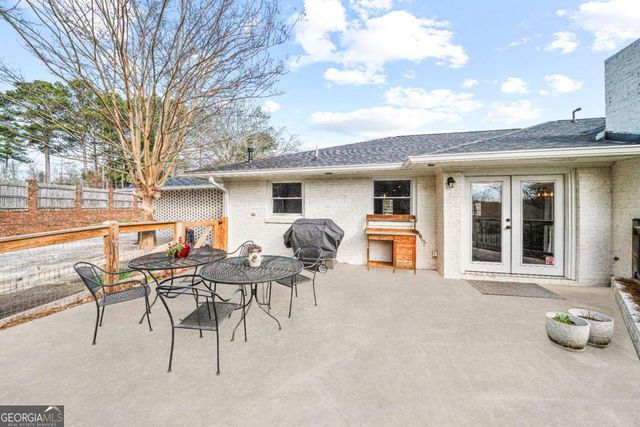 1570 King Arthur Court SE, Smyrna, GA 30080