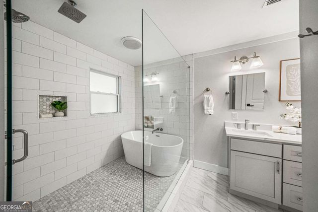 1570 King Arthur Court SE, Smyrna, GA 30080