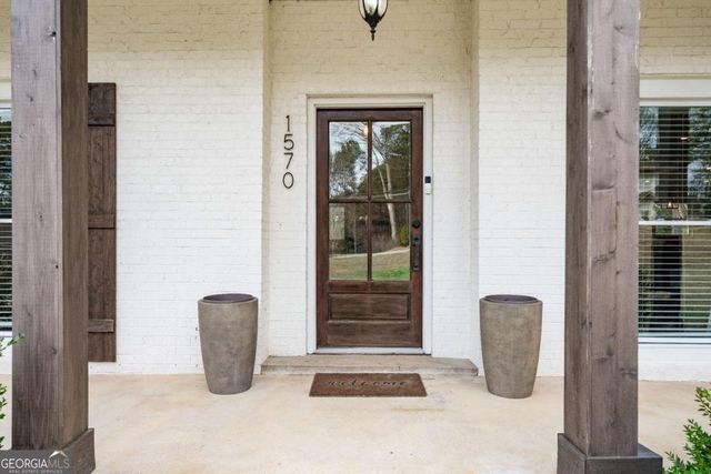 1570 King Arthur Court SE, Smyrna, GA 30080