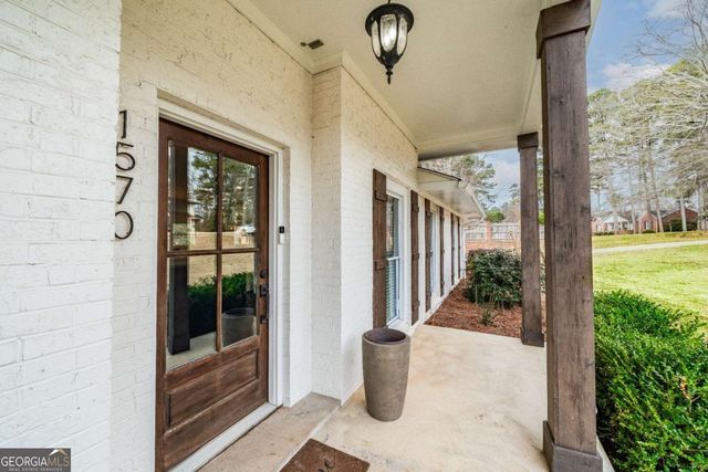 1570 King Arthur Court SE, Smyrna, GA 30080