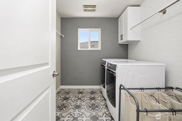6404 Stuart Place SE, Auburn, WA 98092