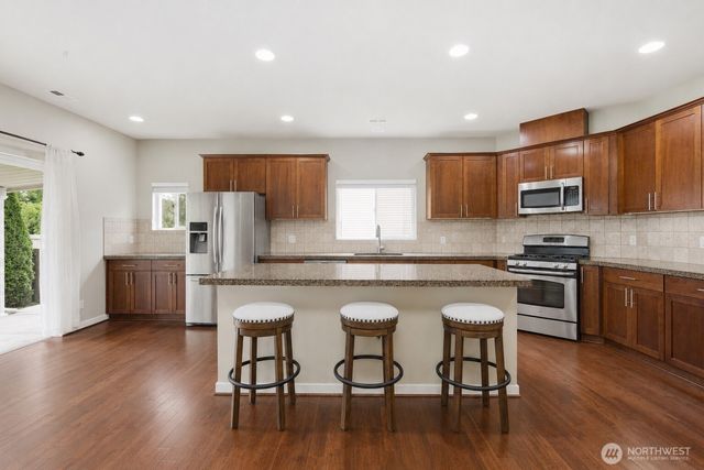 6404 Stuart Place SE, Auburn, WA 98092