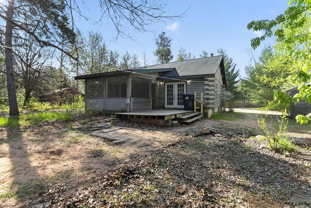 W5946 Woodland TRAIL, New Lisbon, WI 53950