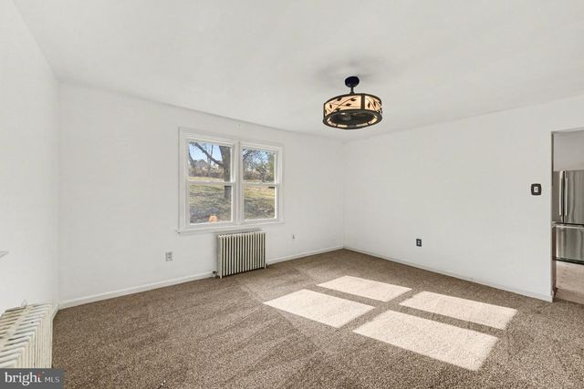 939 GRAVEL PIKE, Schwenksville, PA 19473