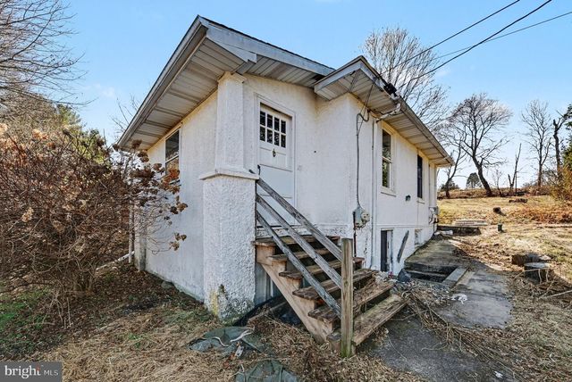 939 GRAVEL PIKE, Schwenksville, PA 19473