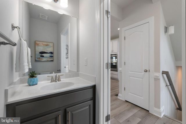 9010 STONE CREST DRIVE, Warrenton, VA 20186