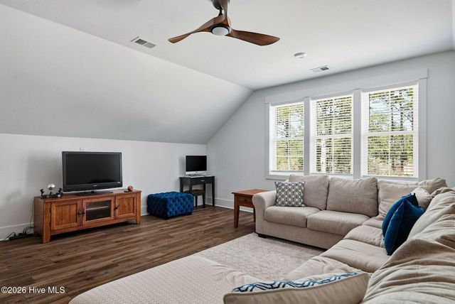 275 Hollycrest Drive, Pinehurst, NC 28374