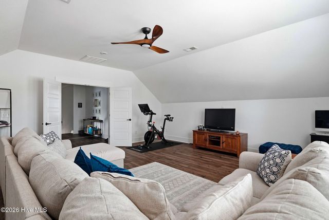 275 Hollycrest Drive, Pinehurst, NC 28374