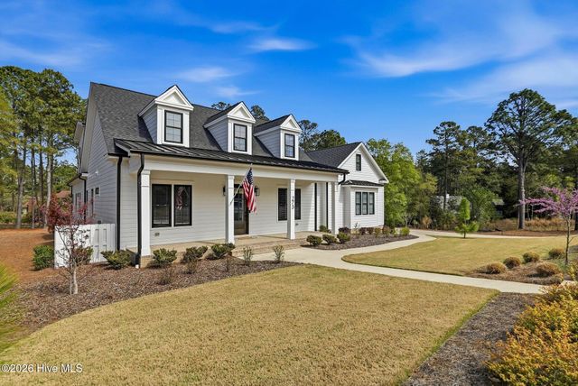 275 Hollycrest Drive, Pinehurst, NC 28374