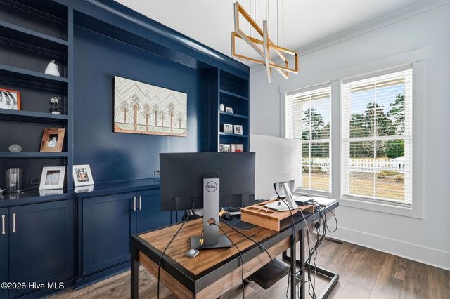 275 Hollycrest Drive, Pinehurst, NC 28374