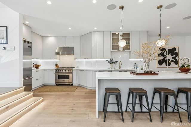 4376 17th Street, San Francisco, CA 94114