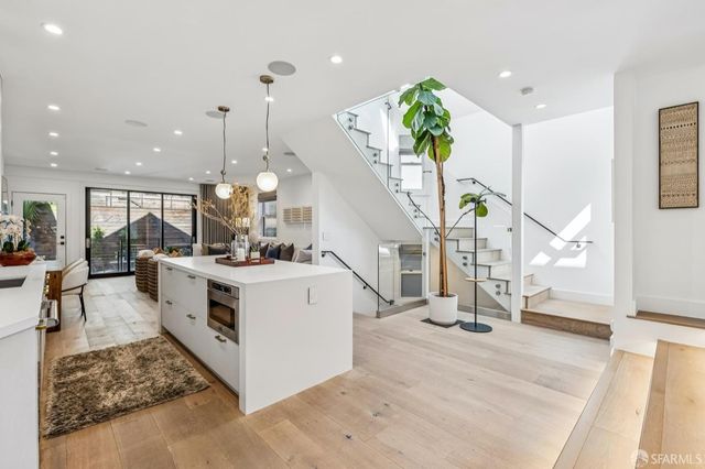 4376 17th Street, San Francisco, CA 94114