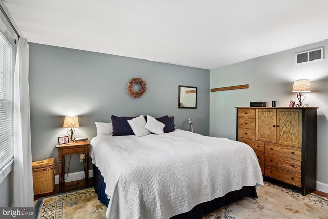 1583 HAINESPORT MOUNT LAUREL RD, Mount Laurel, NJ 08054