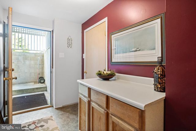 1583 HAINESPORT MOUNT LAUREL RD, Mount Laurel, NJ 08054