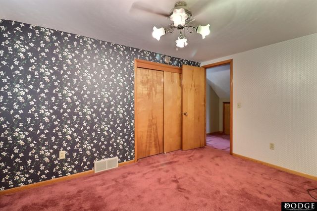 2075 Fairacres Drive, Fremont, NE 68025